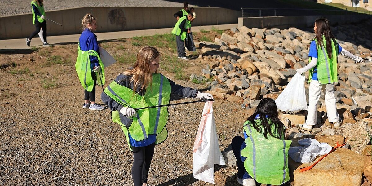Arkansas Highway Commission boosts Keep Arkansas Beautiful funding after record litter-collection year