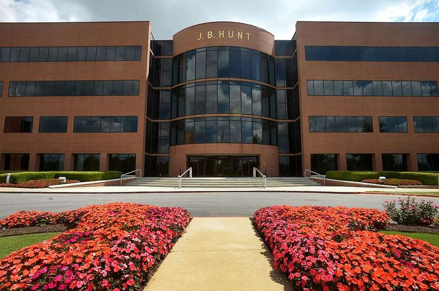 J.B. Hunt plans annual meeting of investors on April 23