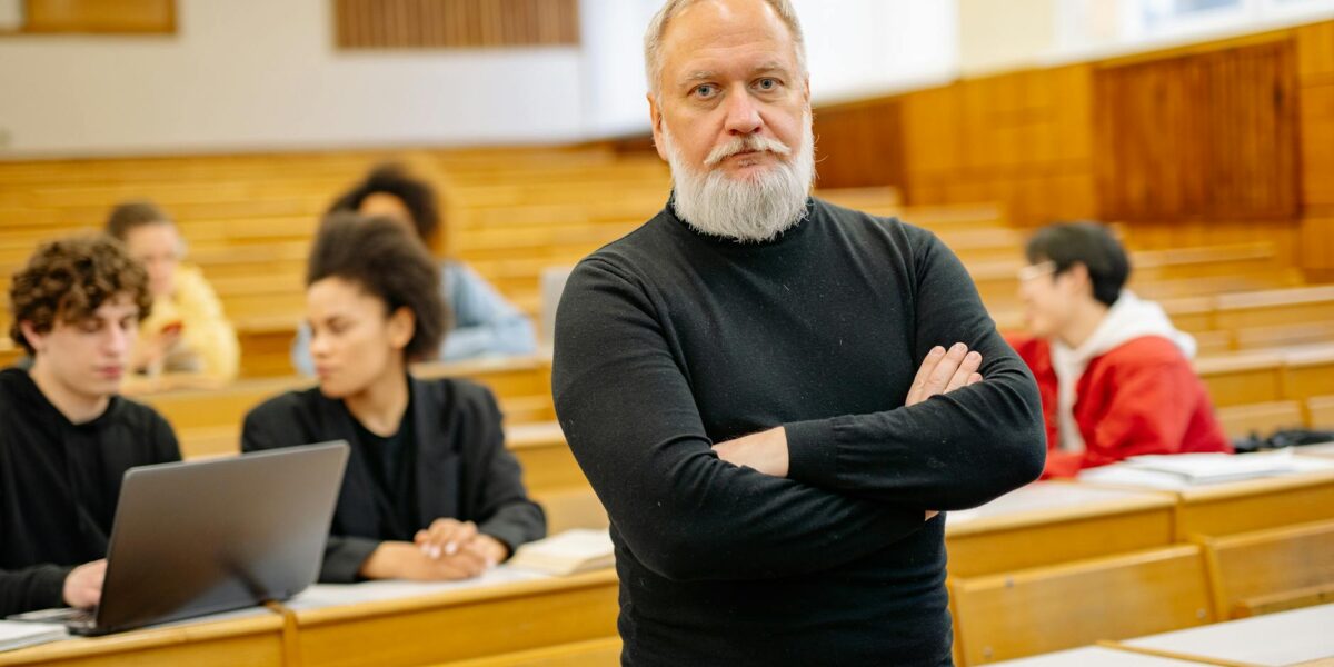 University of Arkansas panel sides with ousted professor, calls for her reinstatement as director of Middle East center